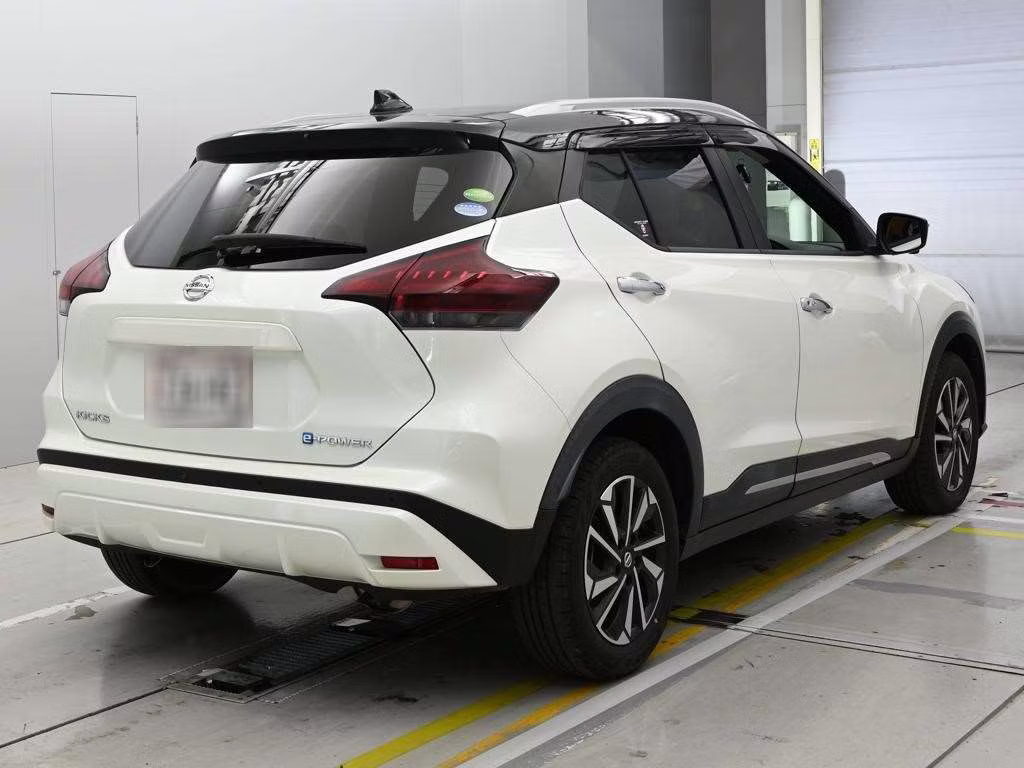 NISSAN KICKS
