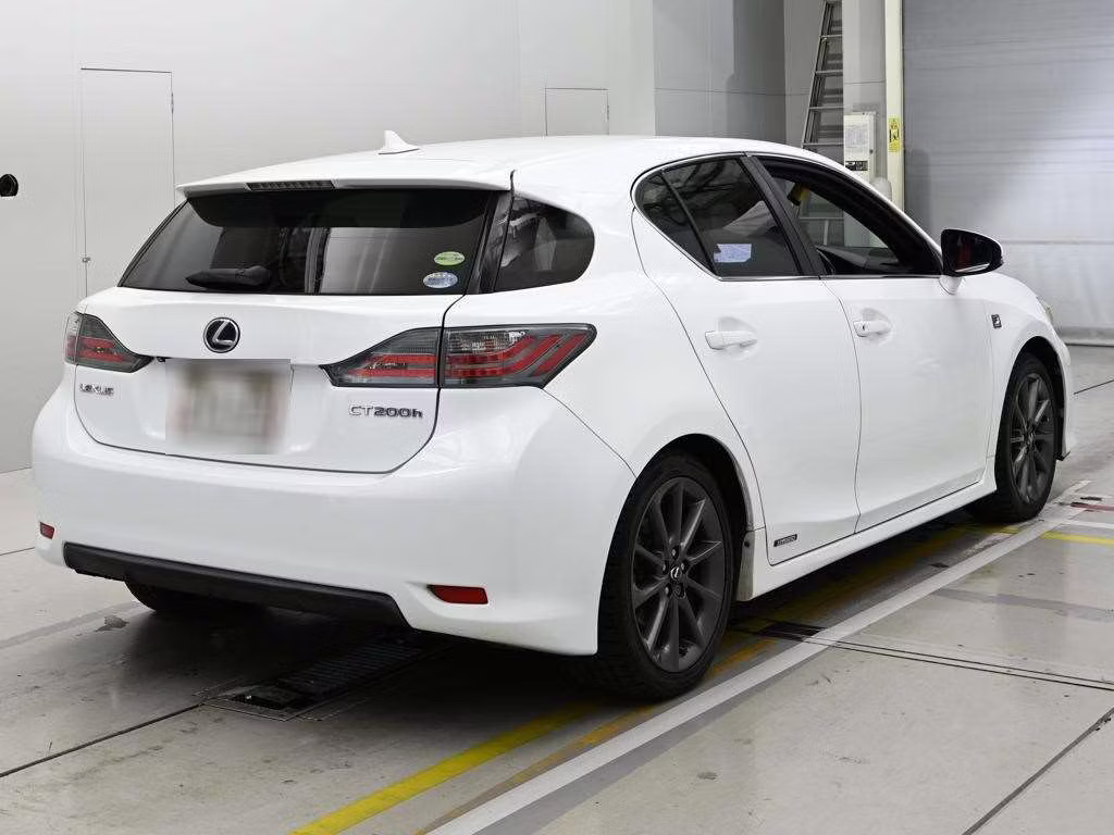 LEXUS CT200H