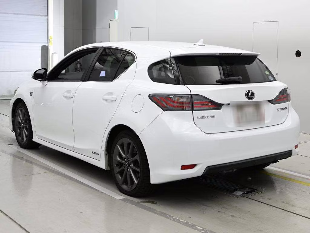 LEXUS CT200H