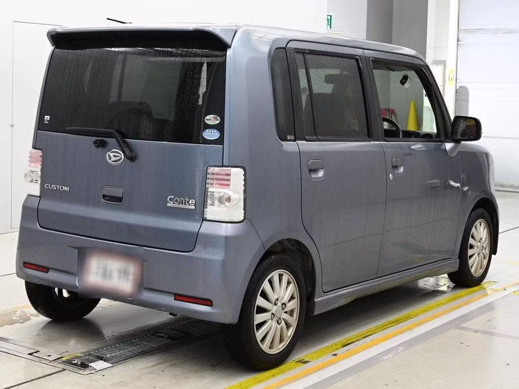 DAIHATSU MOVE CONTE