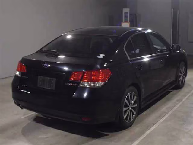 SUBARU LEGACY B4