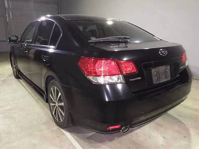 SUBARU LEGACY B4
