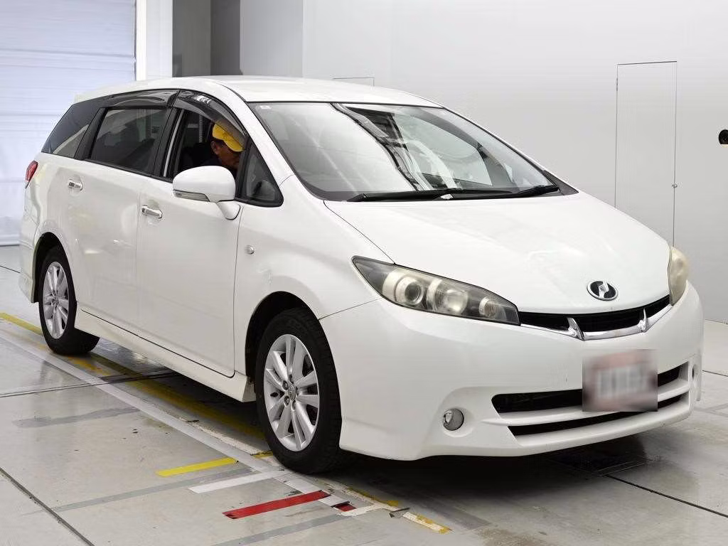 TOYOTA WISH