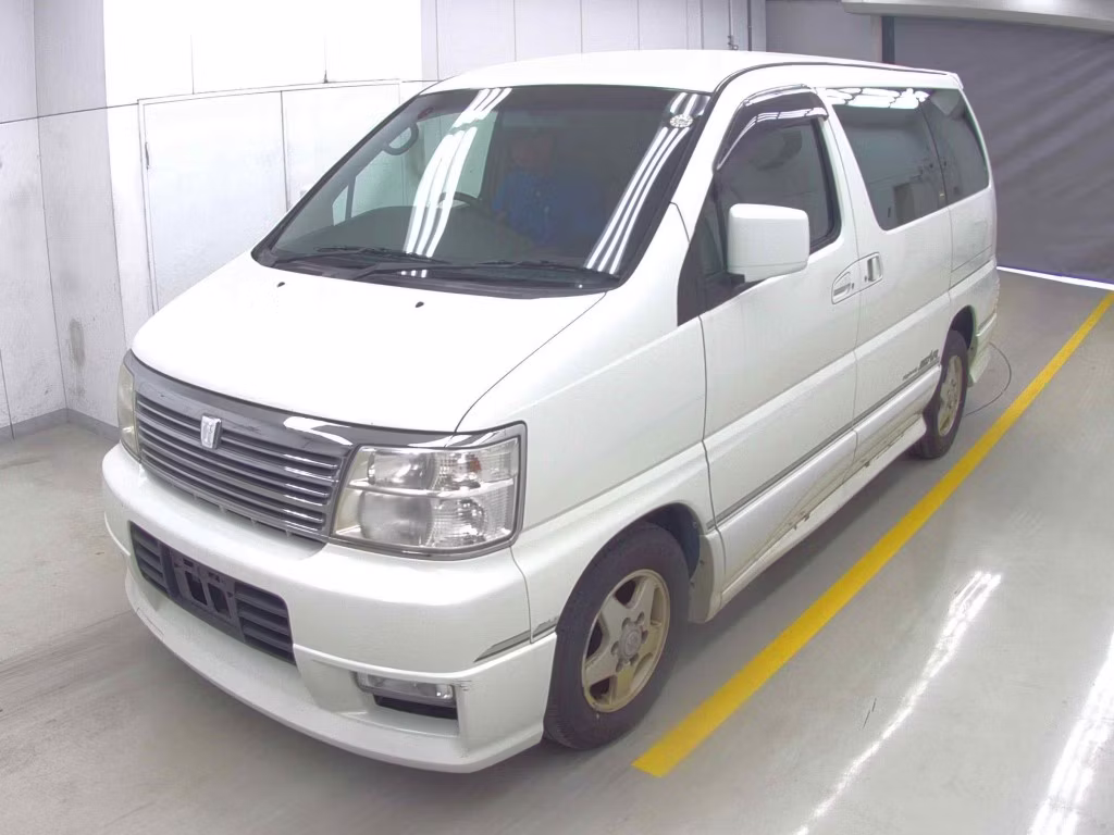 NISSAN ELGRAND