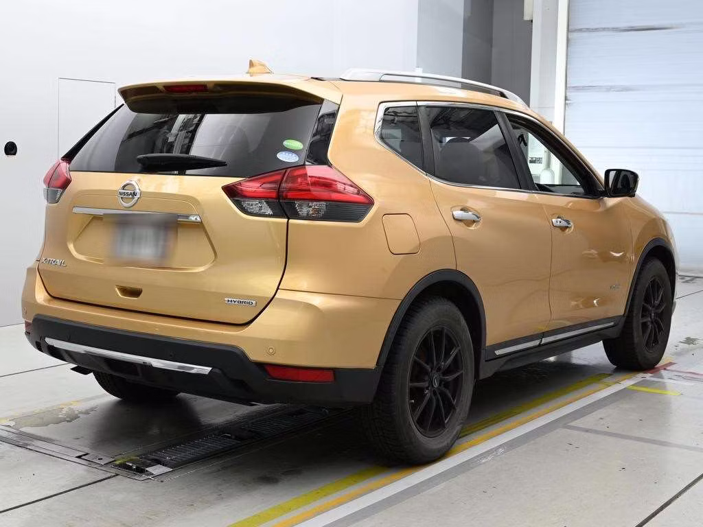 NISSAN X-TRAIL