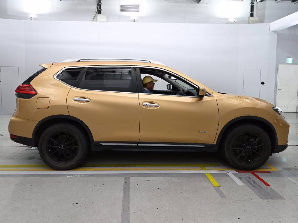 NISSAN X-TRAIL