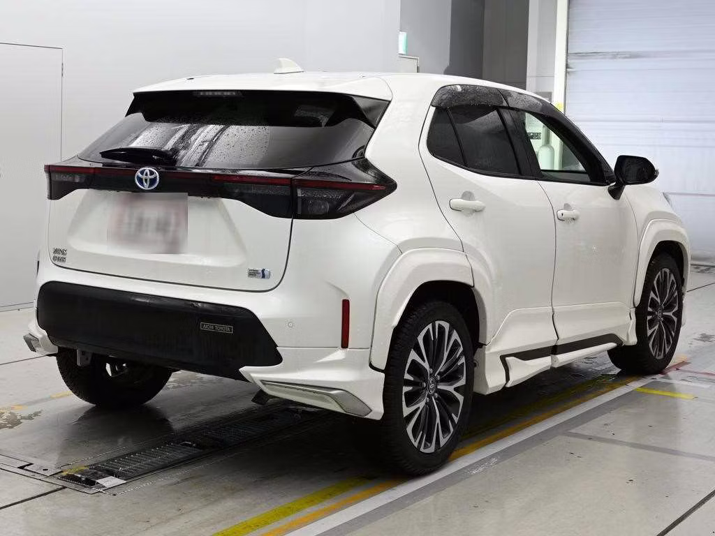 TOYOTA YARIS CROSS