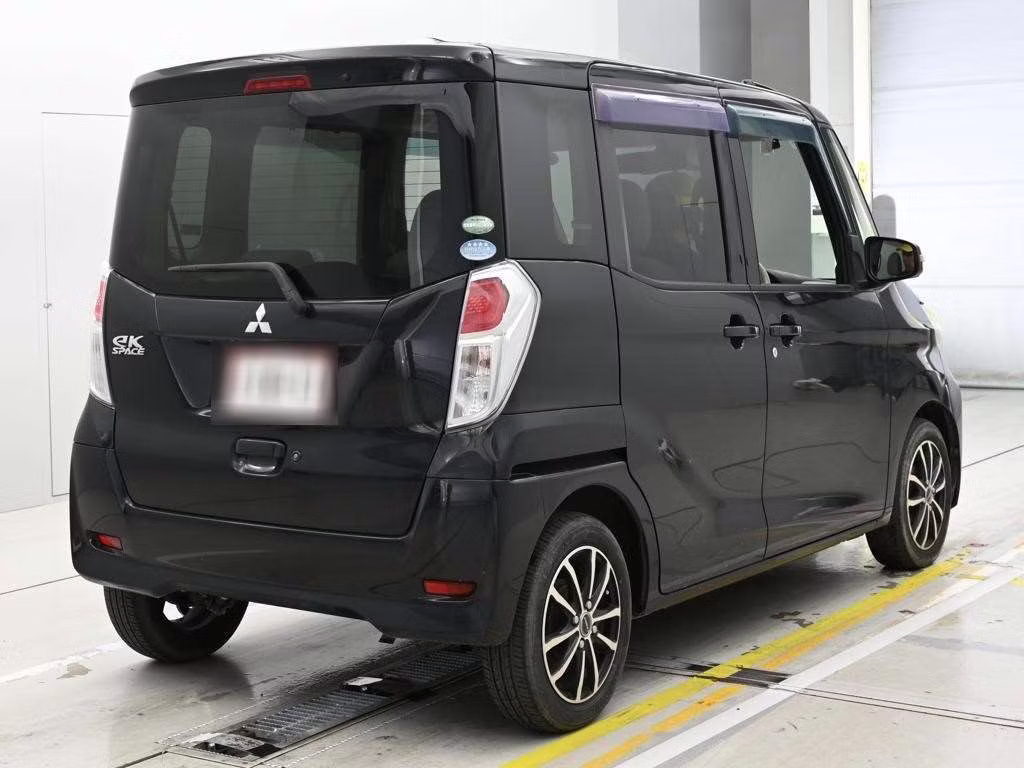 MITSUBISHI EK SPACE