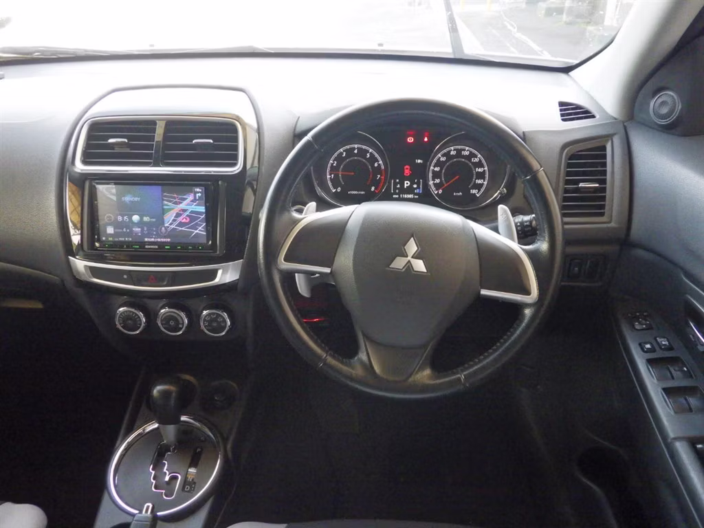 MITSUBISHI RVR