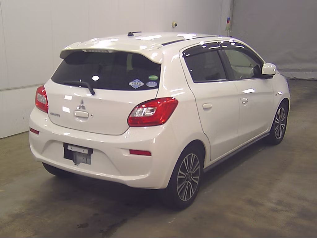MITSUBISHI MIRAGE