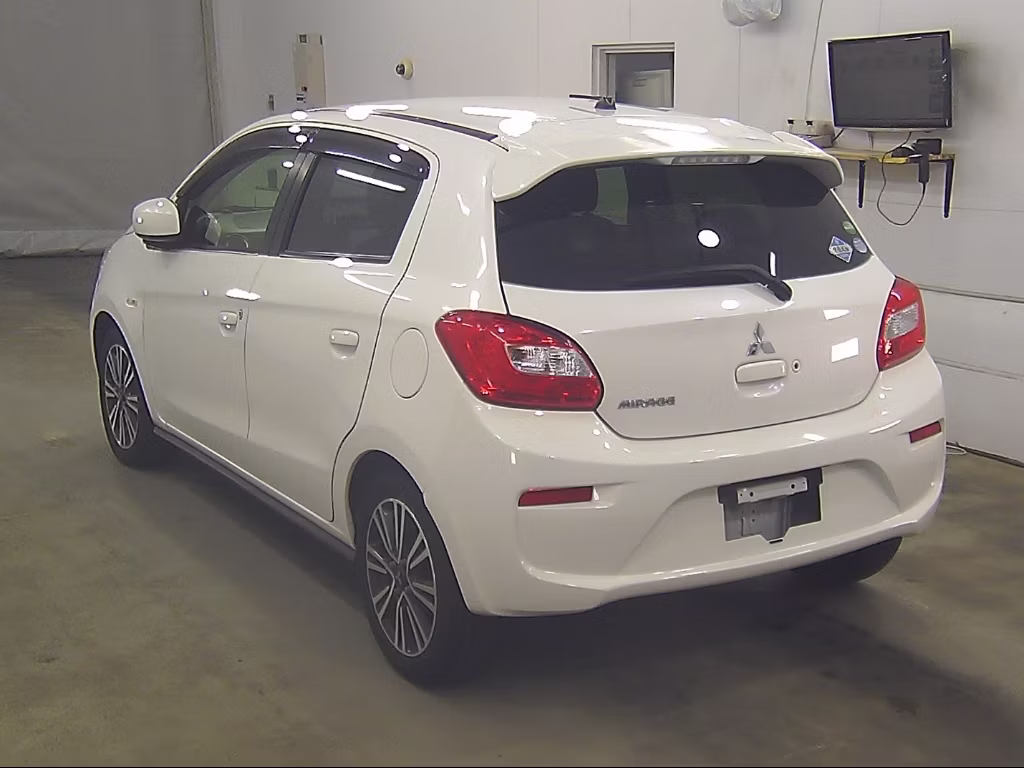 MITSUBISHI MIRAGE
