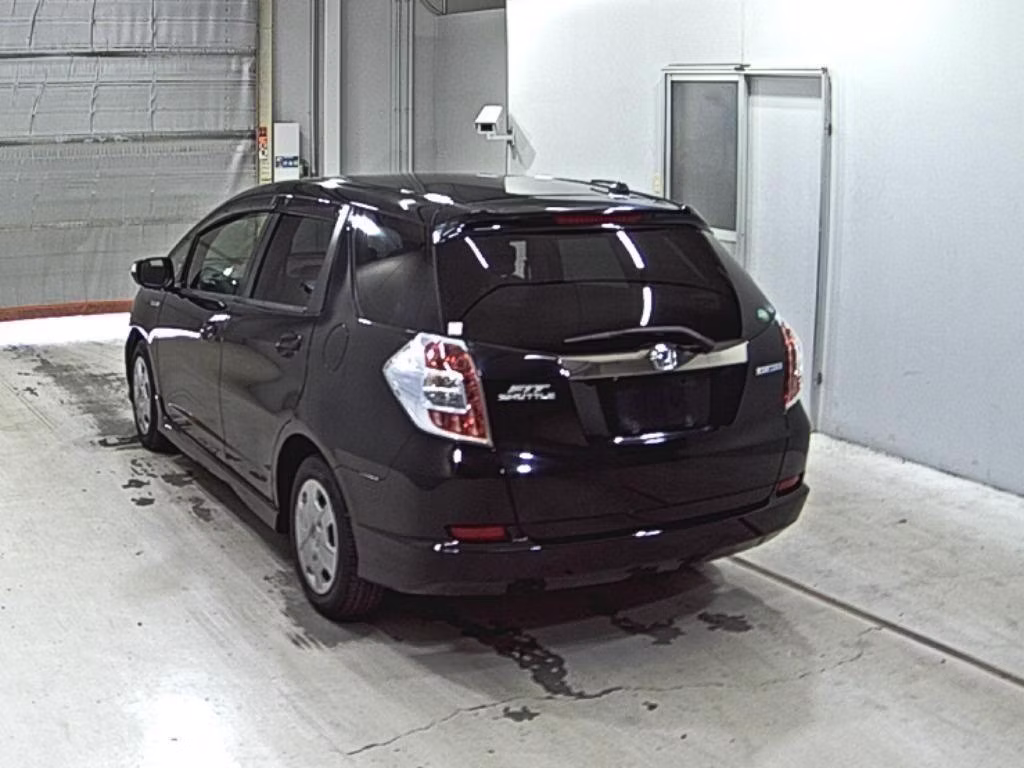 HONDA FIT SHUTTLE