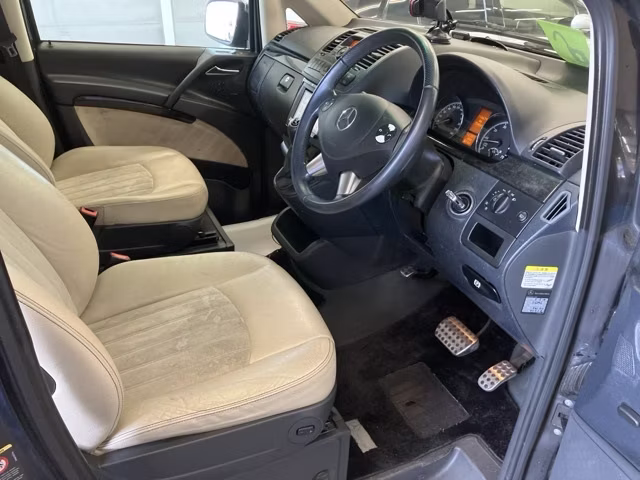 MERCEDES-BENZ V-CLASS