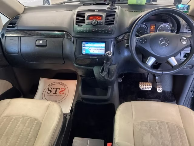 MERCEDES-BENZ V-CLASS