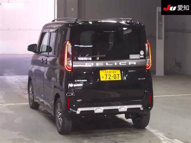 MITSUBISHI DELICA MINI