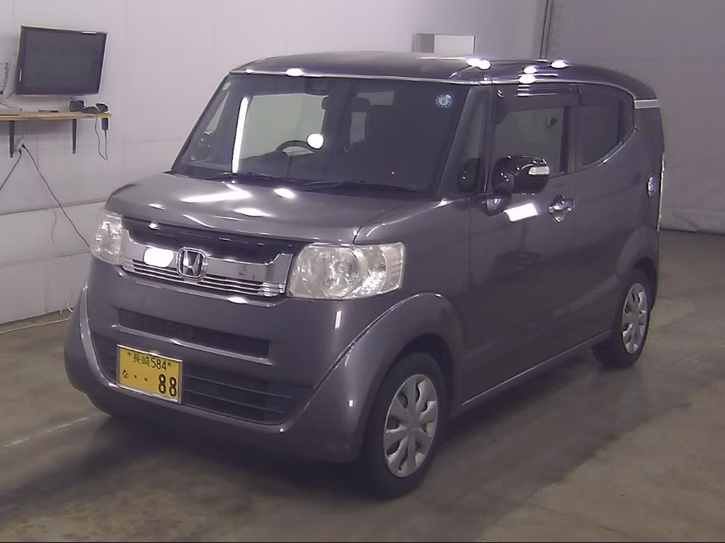 HONDA N-BOX SLASH