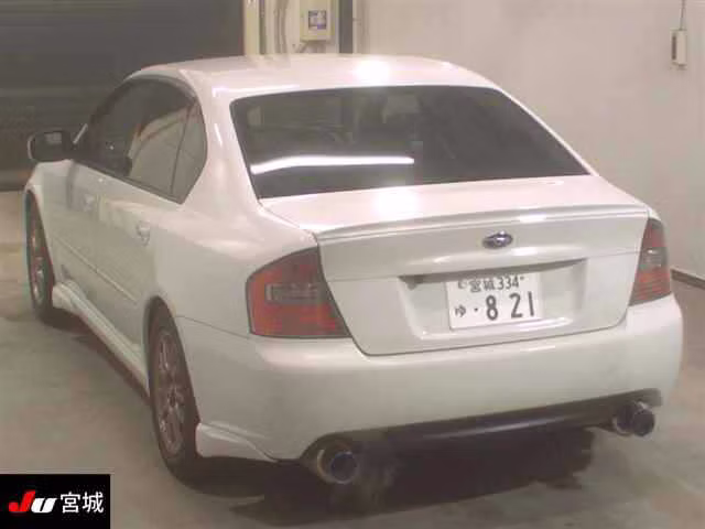 SUBARU LEGACY B4