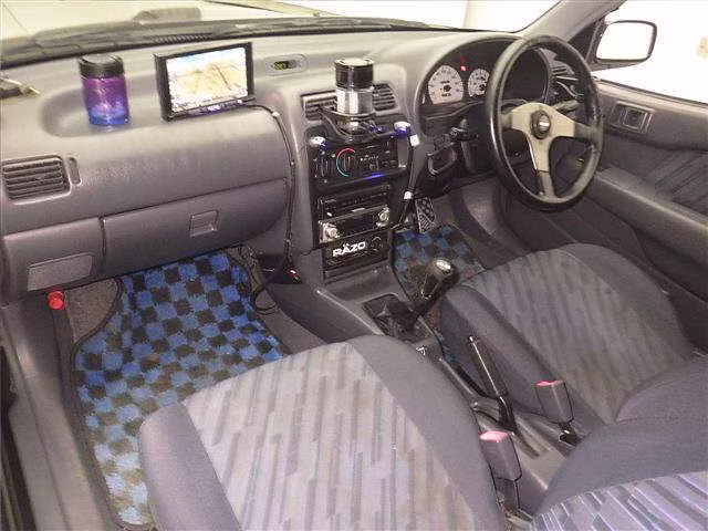 TOYOTA STARLET