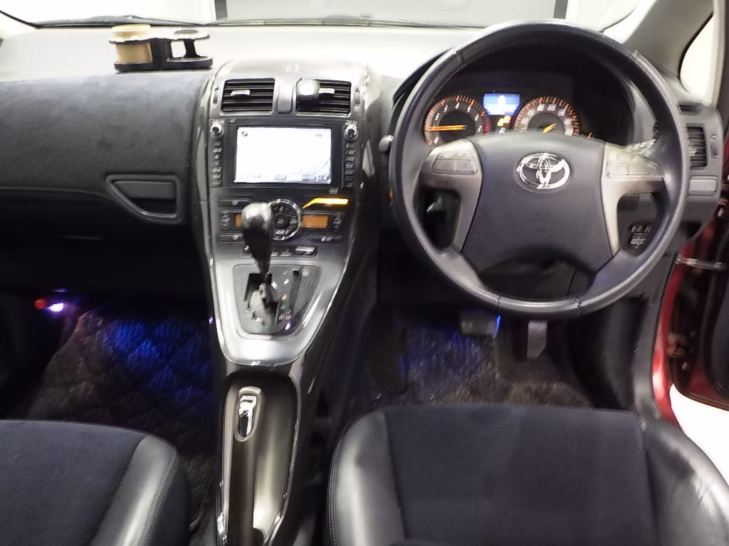 TOYOTA BLADE
