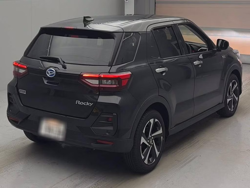DAIHATSU ROCKY