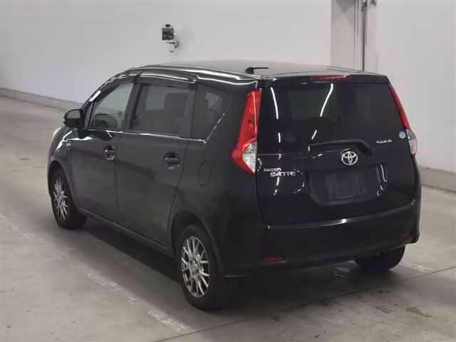 TOYOTA PASSO SETTE