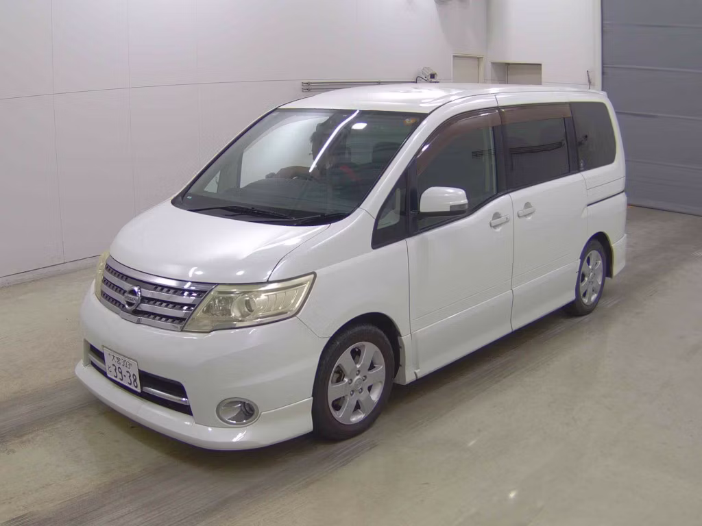 NISSAN SERENA