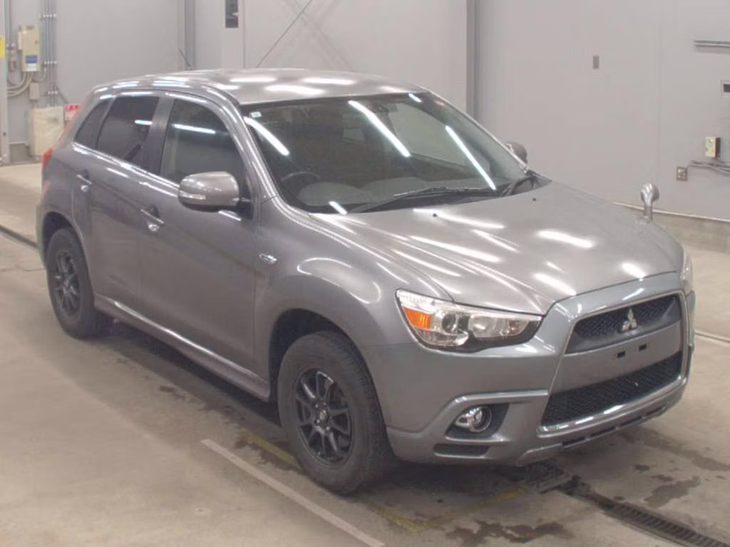 MITSUBISHI RVR