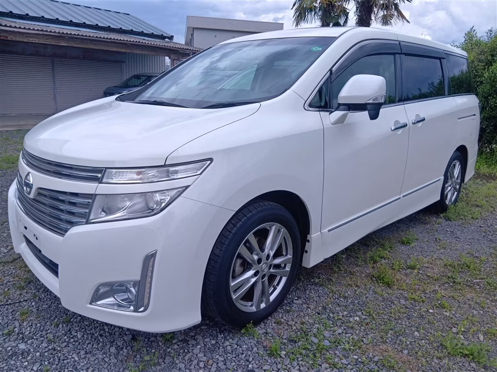 NISSAN ELGRAND