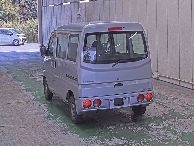 MITSUBISHI MINICAB