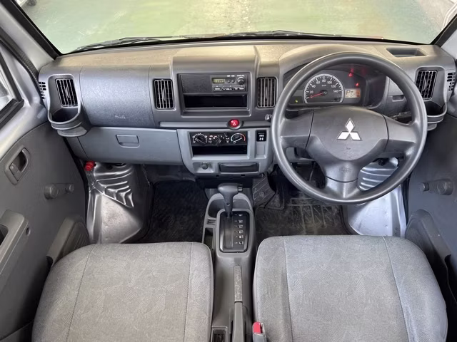 MITSUBISHI MINICAB