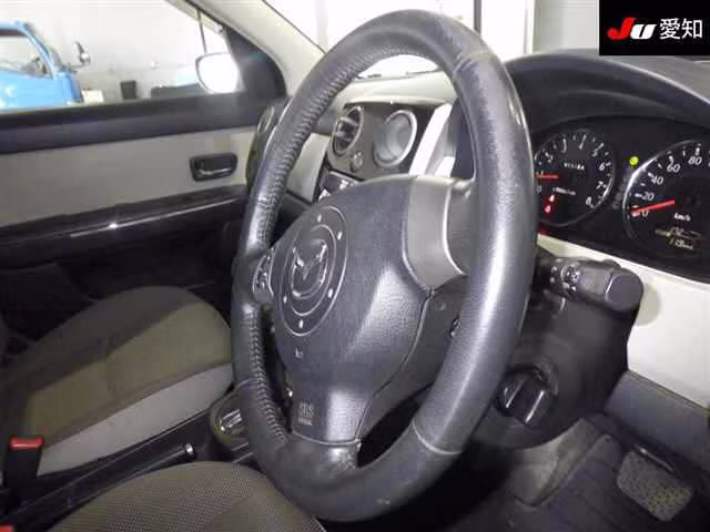 MAZDA VERISA