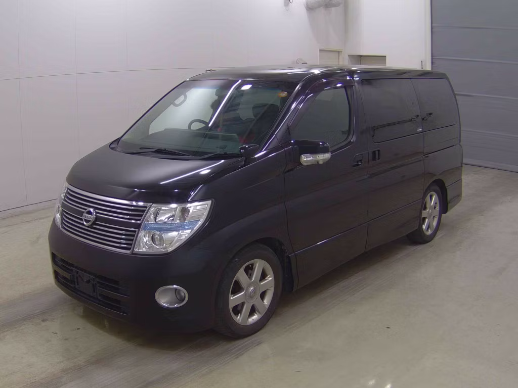 NISSAN ELGRAND