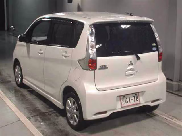 MITSUBISHI EK CUSTOM