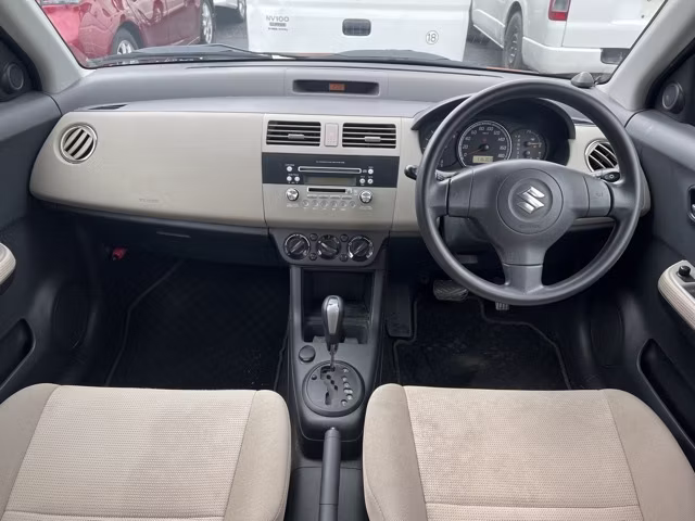 SUZUKI SWIFT