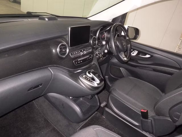 MERCEDES-BENZ V-CLASS