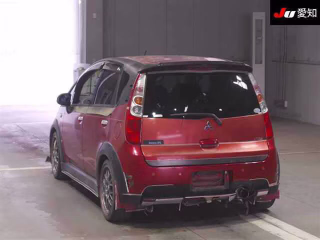 MITSUBISHI COLT