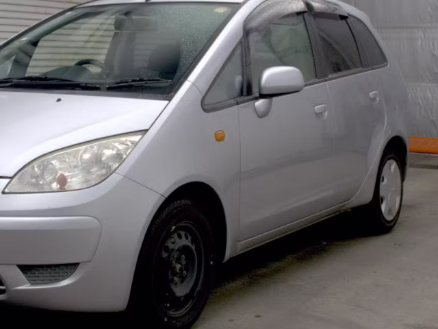 MITSUBISHI COLT PLUS