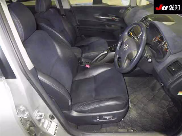 TOYOTA BLADE