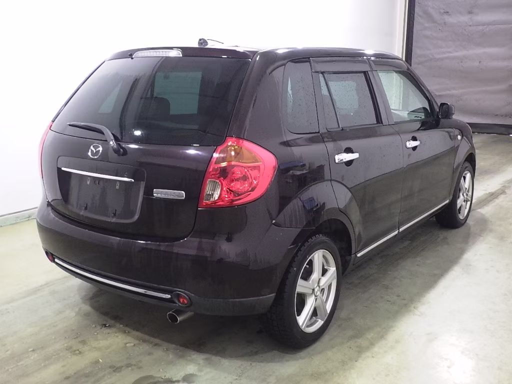 MAZDA VERISA