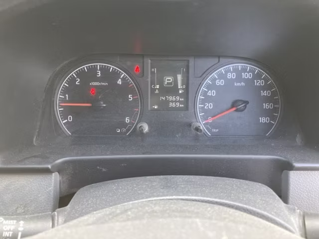 NISSAN NV350 CARAVAN