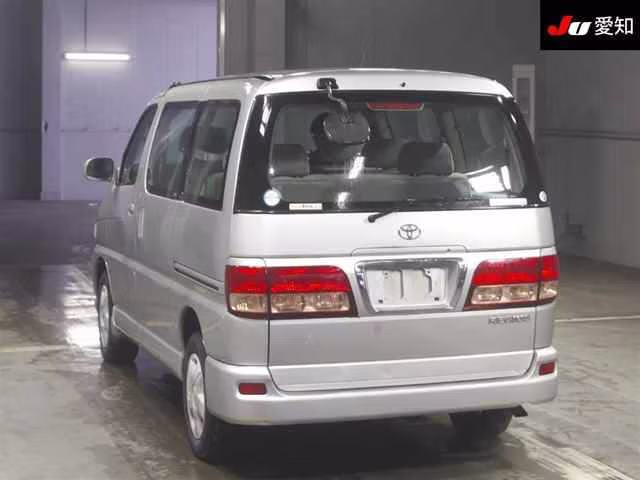 TOYOTA HIACE REGIUS