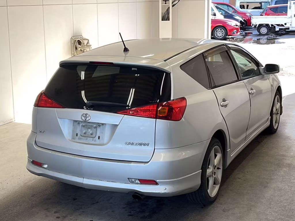 TOYOTA CALDINA