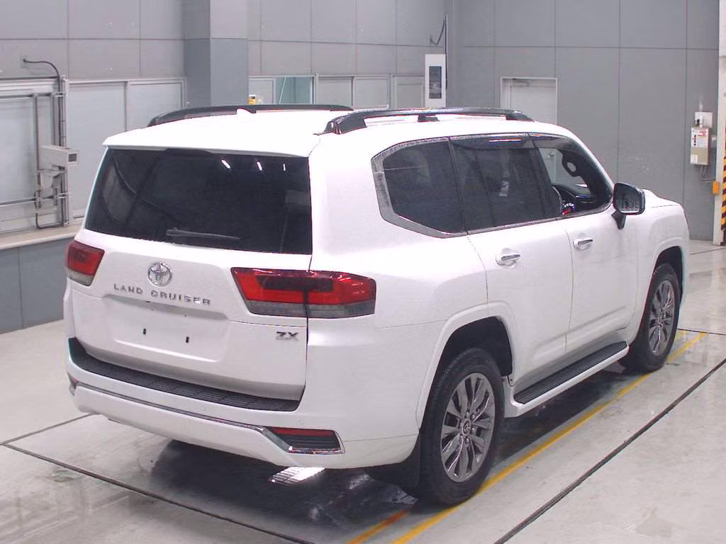 TOYOTA LAND CRUISER