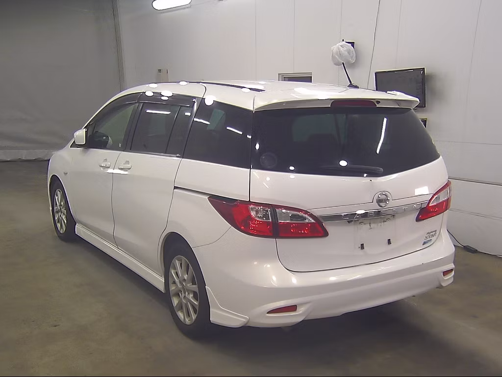 NISSAN LAFESTA