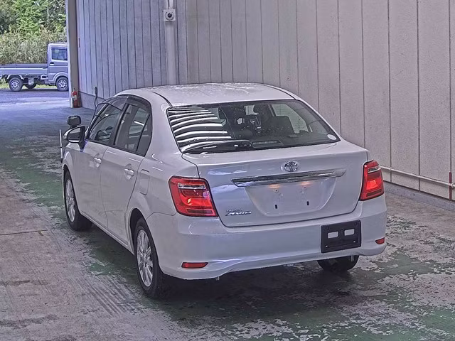TOYOTA COROLLA AXIO