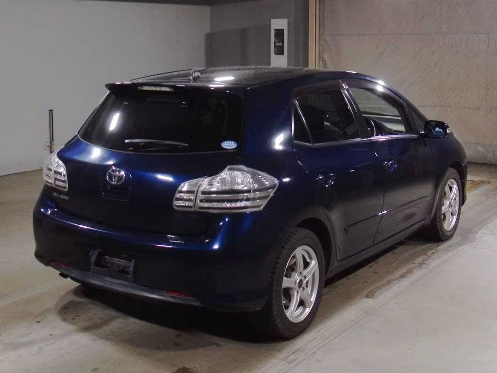 TOYOTA BLADE
