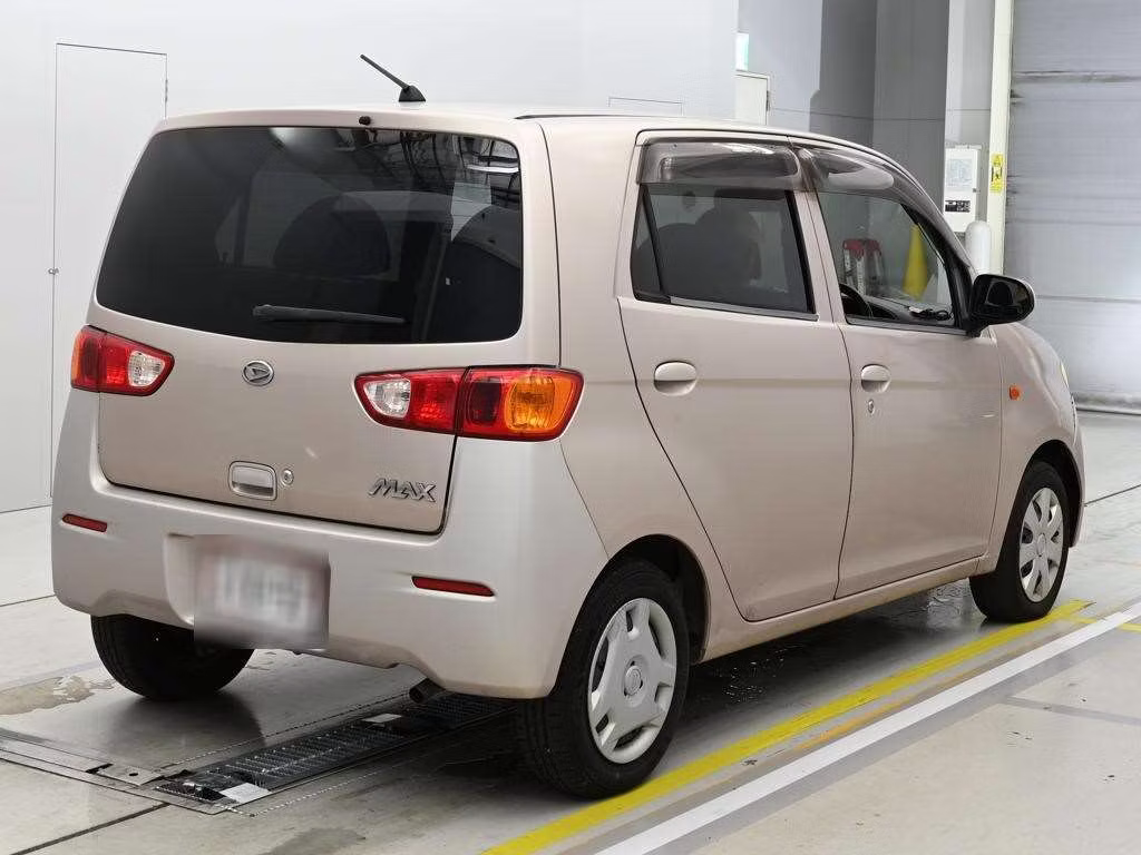 DAIHATSU MAX