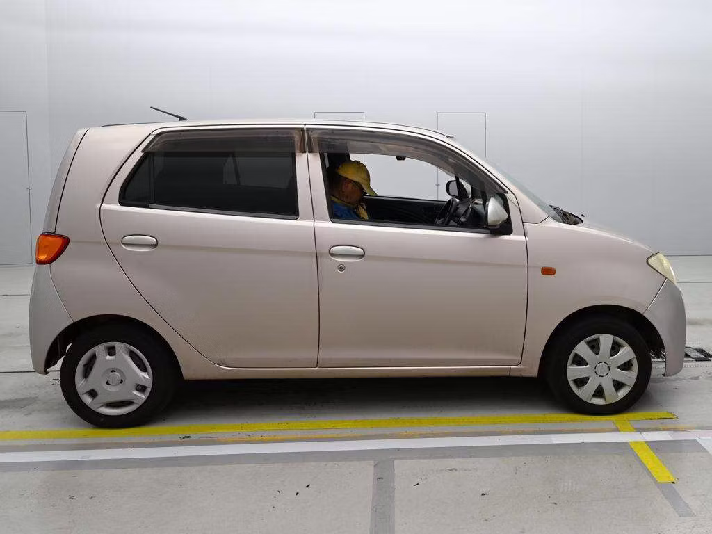 DAIHATSU MAX