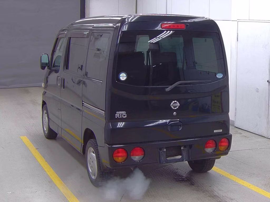 NISSAN CLIPPER