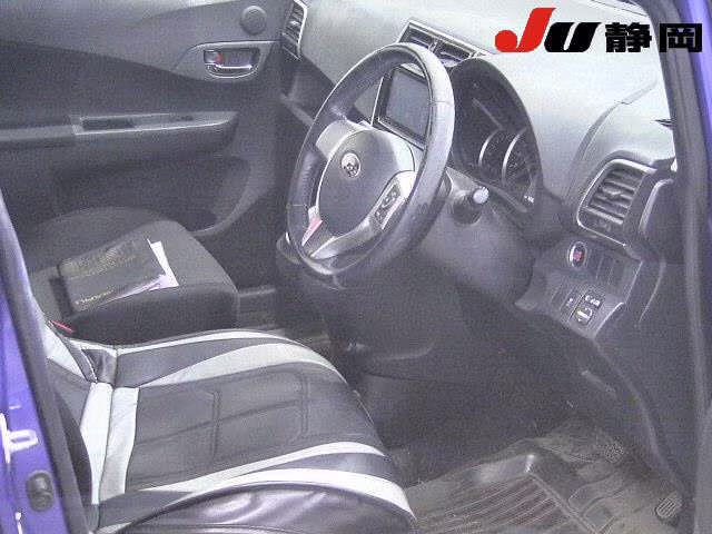 SUBARU TREZIA
